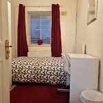 Females Only - Private Bedrooms In Dublin Habitación en casa particular