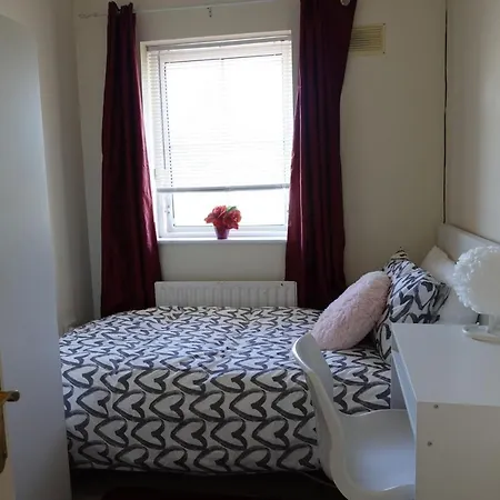 Females Only - Private Bedrooms In Dublin