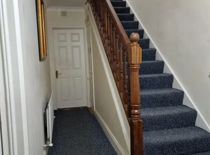 ホームステイ Females Only - Private Bedrooms In Dublin