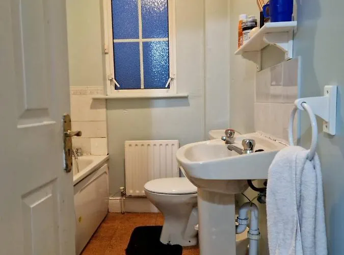 Females Only - Private Bedrooms In Dublin * ルーカン